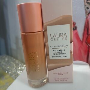 Laura Geller Balance-n-Glow Hydrating Liquid Foundation - 0.9 oz - NIB - Light